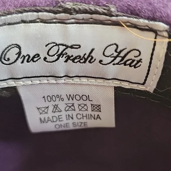 One Fresh Hat Plum Colored Wool Women's Hat - Picture 3 of 5